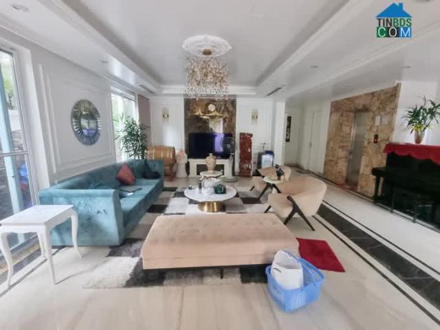 Bán biệt thự Tây Nam Linh Đàm 200m2 x4T, nhà đẹp, kd vp, thang máy, giá 42 tỷ 0944523