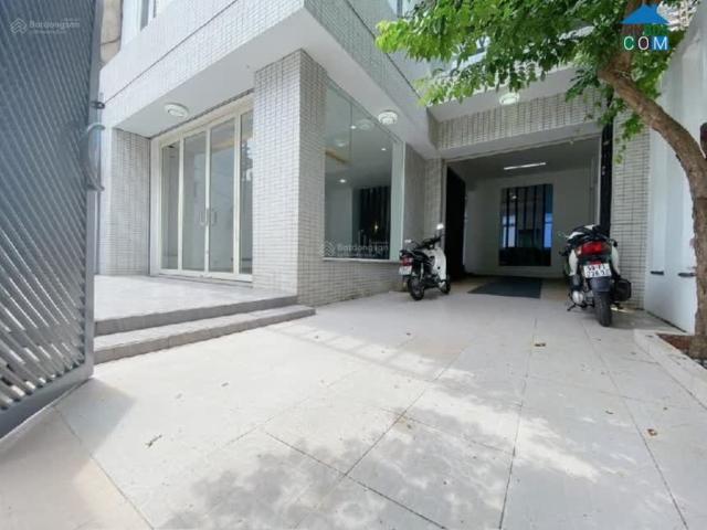 Bán Biệt Thự Ven Sông Không Gian Sống Đẳng Cấp, Chính Chủ Bán Gấp! 9X20M, 3 Tầng, Giá Chỉ 16