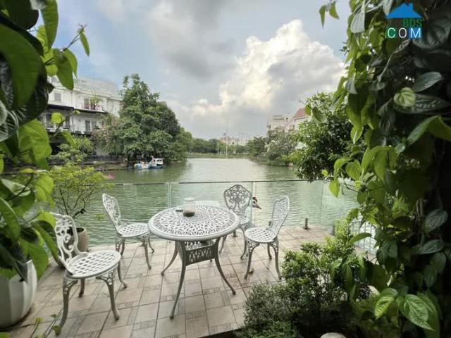 Bán Biệt thự Vin Riverside 290m2 x 3T, mới, đẹp, đẳng cấp, view sông, nở hậu, ở luôn 0944523