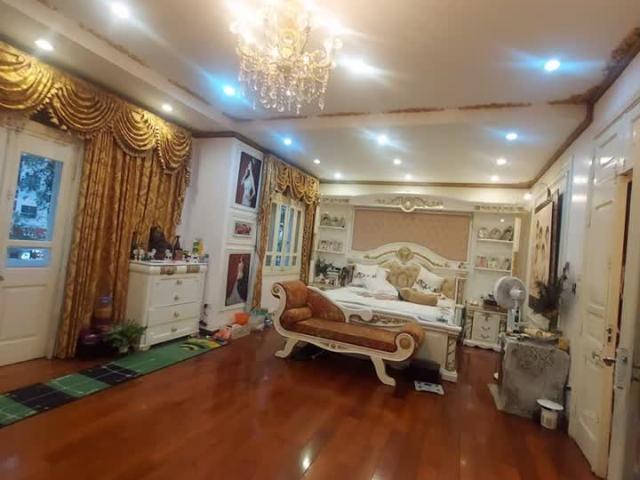 Bán biệt thự Bán Đảo Linh Đàm, Hoàng Mai, LÔ GÓC, vị trí đắc địa, 400m, 75 tỷ có thương lượng