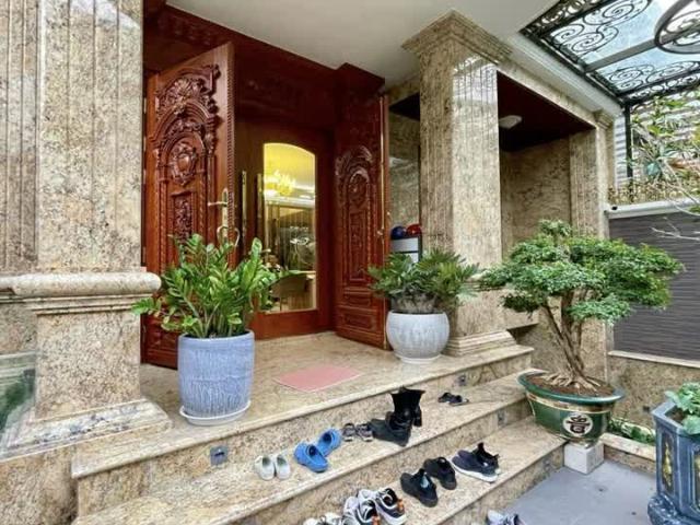 Bán Biệt Thự Ciputra Vị trí đắc địa 336M Chỉ 150 Tỷ LH: 0904161