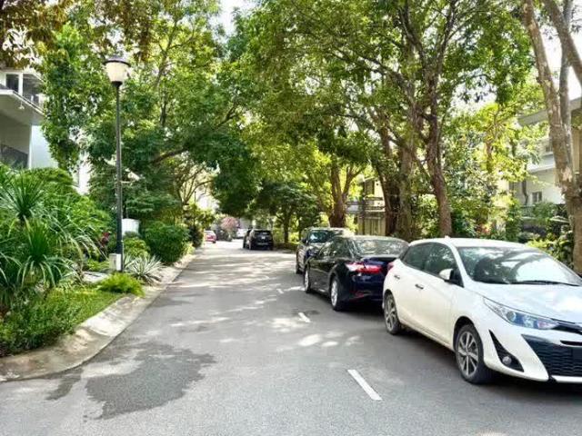 Bán Biệt Thự Ecopark, DT 324m, MT 18m, Nội Thất Xịn, Đẳng Cấp Thượng Lưu, 62 Tỷ