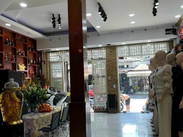 Bán biệt thự hxh Nguyễn Quý Anh, phường Tân Sơn Nhì, Tân Phú, 8 x 14m, 3 lầu, giá tốt