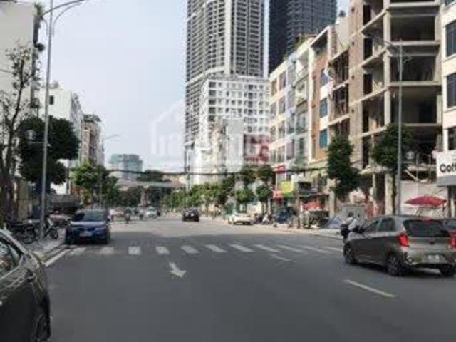 Bán biệt thự Imperia Garden Nguyễn Huy Tưởng, 200m2, 1 hầm 5 tầng, nội thất cao, vị trí đẹp