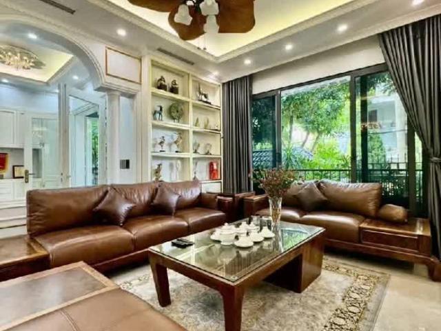 Bán Biệt thự KĐT Xa La, Hà Đông 226m2, 4 Tầng, 11m mặt tiền, Đường rộng 15m, Giá chào 55. X Tỷ