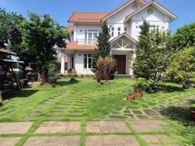 Bán biệt thự mặt tiền Đỗ Văn Thi, Hiệp Hòa, Biên Hòa: 25 x 47= 1.027m2, giá 75 tỷ