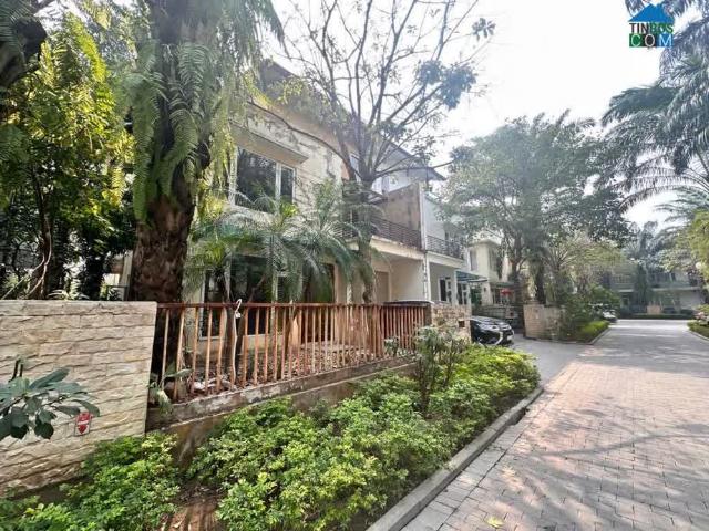 Bán biệt thự Palm Garden Việt Hưng 220m2 3T LH 0969568 Hàng hiếm cho đại gia