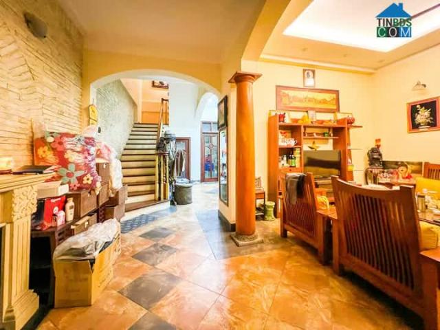 Bán Biệt Thự Quảng Khánh, Gần Hồ Tây, DT 104 M2, MT 6.5m, Ô Tô, Giá 45 Tỷ