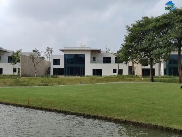 Bán Biệt Thự Sân Golf Vân Trì – Khu D Siêu Vip Giá 220 Tỷ