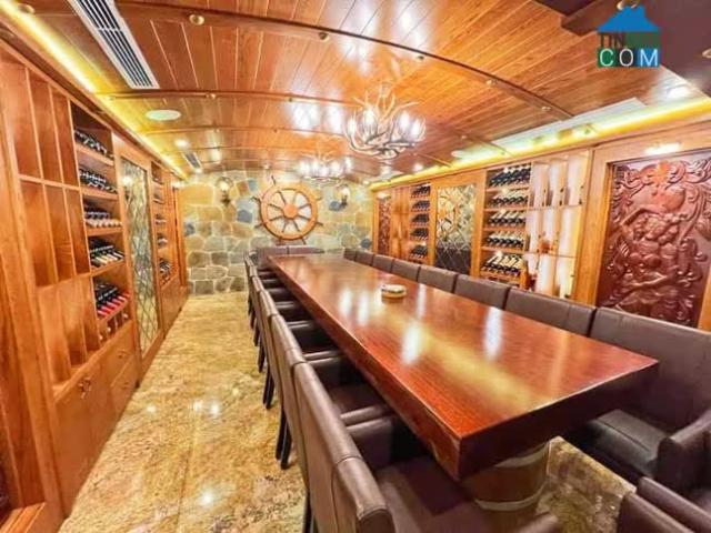 Bán biệt phủ Vườn Đào, Tây Hồ, 368m2. LH: Địa Thủy Sư Trần Thọ 0906299