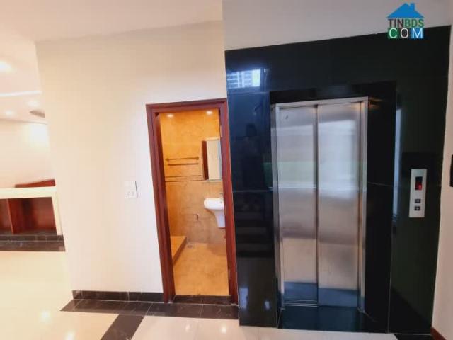 Bán BT Khu Vườn Đào, Tây Hồ. 252m1x5  MT14m  giá 112 tỷ. Phương