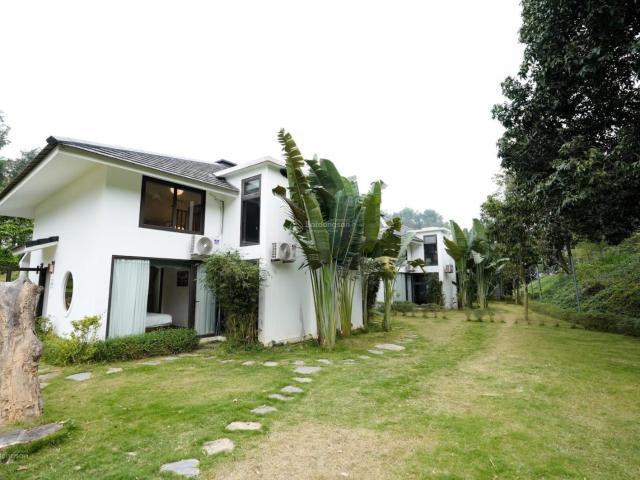 Bán bt mặt suối dòng tiền 250tr/năm tại hasu village 3,6 tỷ, 150m2, full nội thất