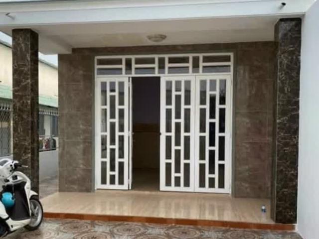 Bán gấp nhà 121m2, Giá 680tr Tại Xã Tân Hiệp Hóc Môn, Gấp trong tháng!