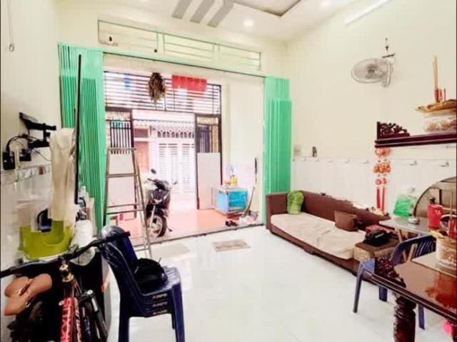 Bán gấp Nhà 33 m2, Bình Tân, gần Võ Văn, đường rộng 5m, 2 tầng, giảm còn 2.1 tỷ