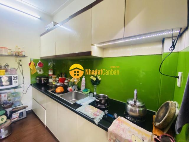 Bán gấp nhà 3tầng 4x18.5m hơn 4tỷ ôtô đậu nhà ra mã lõ bhh a bình tân