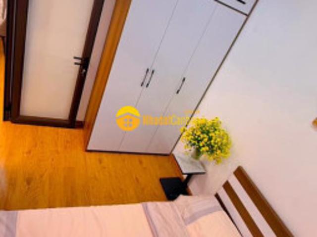 Bán gấp nhà tập thể hoàng quốc việt, cầu giấy, 52m2 2 ngủ, tặng full nội thất, giá 4.15 tỷ