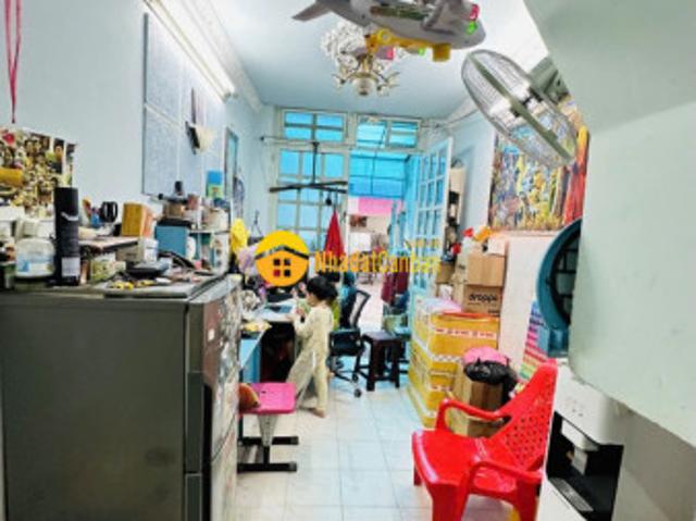 Bán gấp nhà tân bình. Trần văn quang. 3 tầng. 3pn. Khu an ninh nhiều tiện ích. 3.35 tỷ