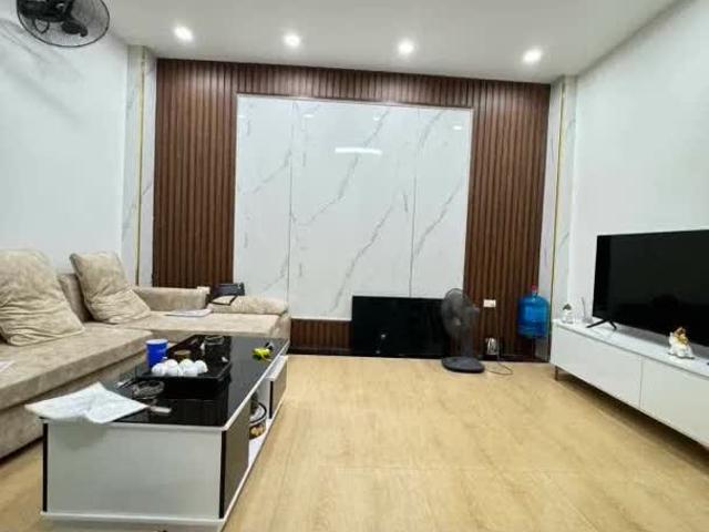 Bán Gấp Nhà Tây Sơn 30M 5 Tầng Mặt Tiền 5M Giá Chỉ Nhỉnh 5 Tỷ