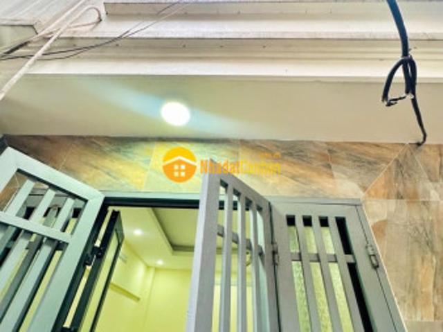 Bán gấp nhà bạch mai gần phố huế 26m2, 4, 4.25 tỷ, 3 thoáng