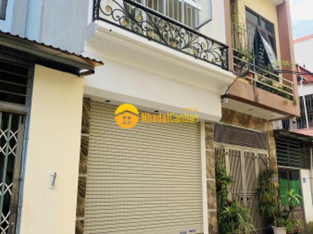 Bán gấp nhà cực đẹp ba bước ra chợ đại từ 45m2 5tầng 4.9tỷ hoàng mai