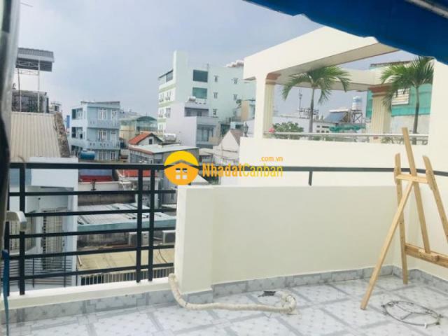 Bán gấp nhà cách mạng tháng 8, 43m2, 5 tỷ 1, nhà siêu hiếm