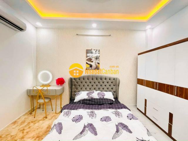Bán gấp nhà cg sát mt ngang 7m, kd hoặc mở cty, 90m2 nhỉnh 5 tỷ