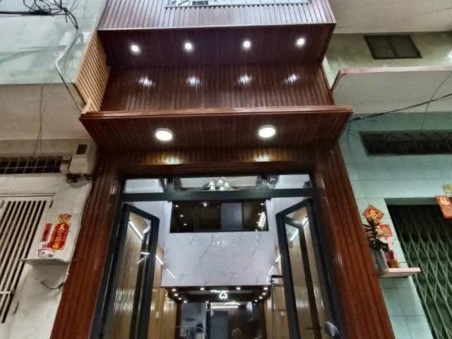 Bán Gấp Nhà Khu Độc Quyền DTSD 34M2 Hẻm Xe Hơi Hiếm Nhỉnh 5 Tỷ Xíu