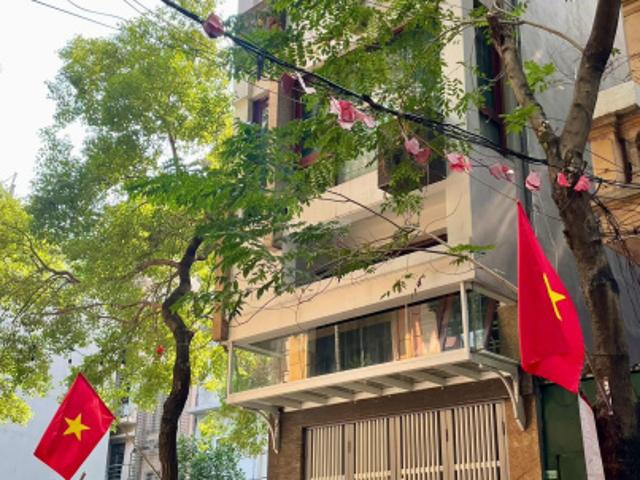 Bán gấp nhà kim giang ô tô vào nhà ngõ thông kinh doanh hiếm gần the manor, gần linh đàm