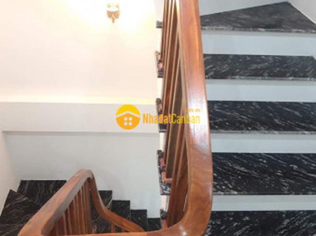Bán gấp nhà mới ô tô cách 10m phố ngọc thuỵ, quận long biên