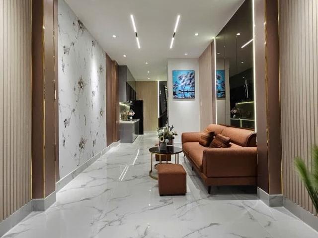Bán gấp nhà mới ngay công viên Làng Hoa, GV chỉ 3ty950