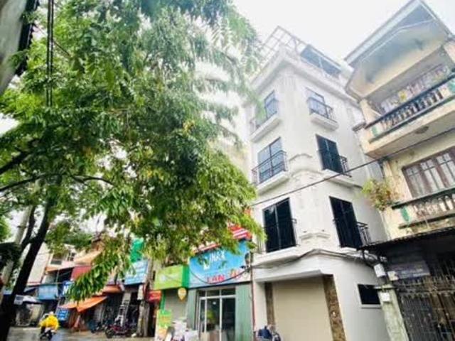 Bán gấp nhà mới đẹp lô góc 2 thoáng gần ô tô tránh chỉ hơn 7.5 tỷ 5 tầng xây mặt tiền 8m