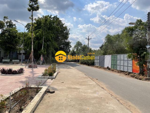 Bán gấp nhà mới xây 1 trệt 1 lầu tân an, thủ dầu một rẻ đẹp shr