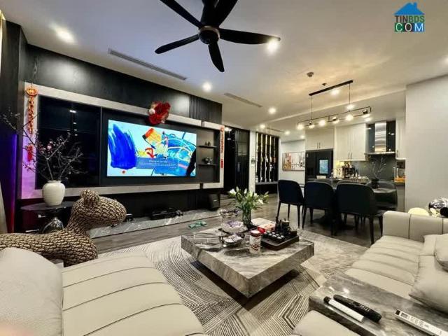 Bán Gấp Nhà Mặt Phố Nguyễn Xiển, Vỉa Hè Kinh Doanh_dt 130m2, 4 Tầng, MT 8m, 20tỷ