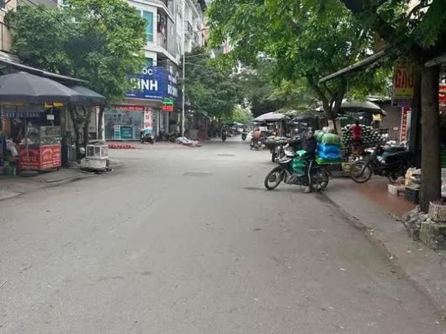 Bán Gấp Nhà Mặt Phố Ngô Sĩ Liên, Vỉa Hè Kinh Doanh_dt 100m2, 5tầng, MT 5.5m, 26tỷ