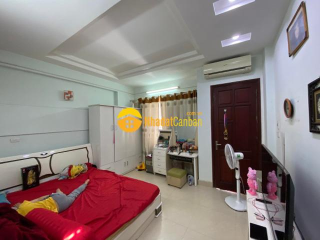 Bán gấp nhà mặt phố trung phụng, đống đa, vỉa hè rộng, kinh doanh đỉnh