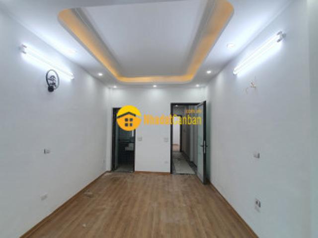 Bán gấp nhà ngõ linh quang, văn chương, đống đa, 6 tầng thang máy, gần hồ, ngõ thông