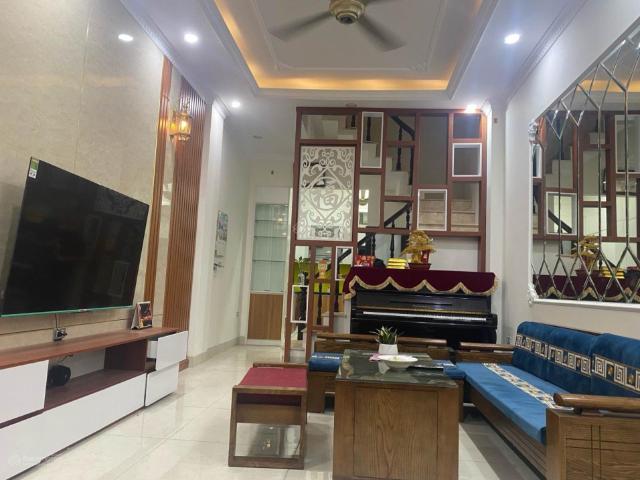 Bán gấp nhà nguyễn viết xuân thanh xuân, ngõ nông gần phố, 48m² 5 tầng giá 11.9 TỶ