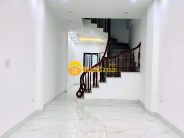 Bán gấp nhà đẹp phố ngô quyền, hà đông, diện tích 40m2 x 4 tầng, mt3m giá 4.5 tỷ