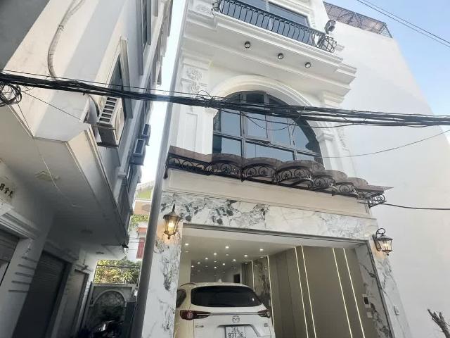 Bán Gấp Nhà Phố Trạm 42m2 6 Tầng Hàng Xóm Aeon Long Biên, Gara 7 Chỗ Nhỉnh 13 Tỷ