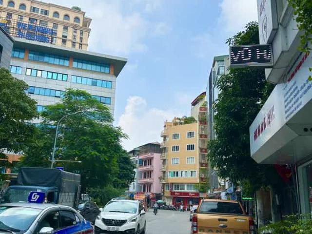 Bán gấp! Bán nhà Hoàng Cầu, ô tô, kinh doanh đỉnh, vài bước ra ngõ, 59m*5T chỉ 16 tỏi