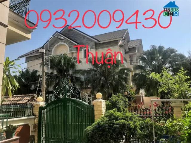 Bán gấp Biệt thự 3 tầng định cư Tân Phong Quận 7. 240m2 khu VIP