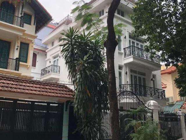 Bán Gấp biệt thự Lão Thành Cách Mạng, 180m, 50 Tỷ, chủ nhà gửi Bank