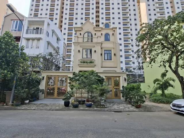 Bán Gấp Biệt Thự Đẹp Khu Compound An Ninh Lương Định Của, Q2 – CN 167M2 9x19m, Đông Nam