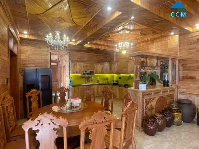 Bán gấp Biệt Thự đẹp mặt tiền kinh doanh đường Bạch Đằng, Đà Lạt 400m2 giá 32 tỷ