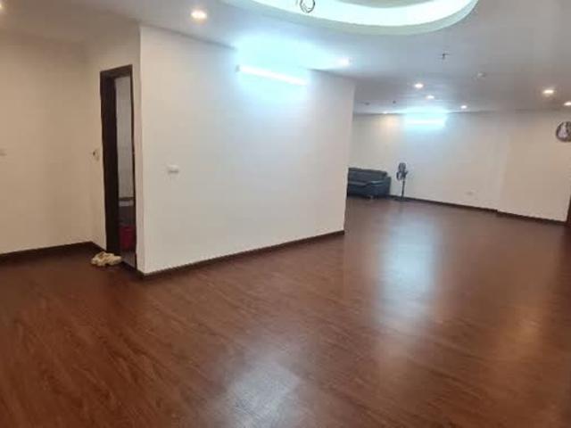 Bán Gấp Căn Hộ CC 25 Lạc Trung, Tiện Ích Ngập Tràn, An Sinh Đỉnh 130m, 3 Ngủ, Nhỉnh 5 Tỷ 0901753