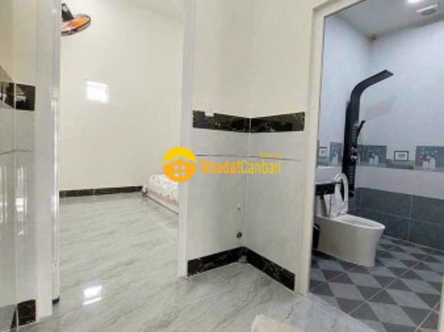 Bán gấp căn nhà cấp 4, dt 79,8m2 ở nguyễn thị huê, bà điểm, hóc môn. 830 triệu, sổ riêng