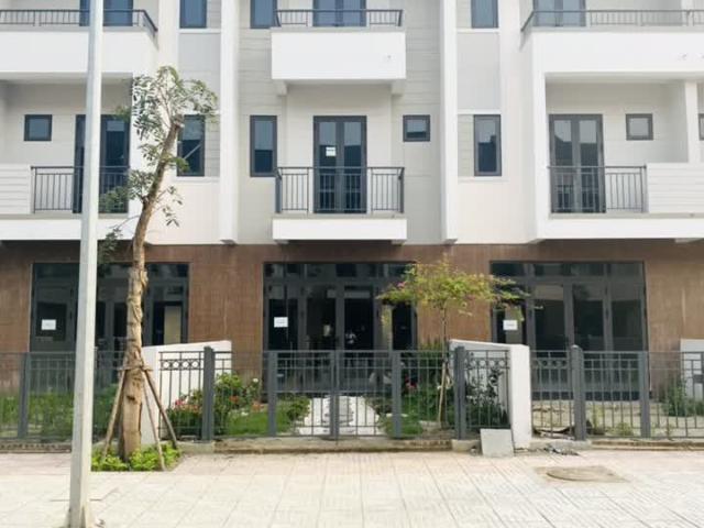 Bán GẤP căn Shophouse 100m2 Hoàn Thiện cơ bản cho Thuê Ngay giá đáy tại Centa Riverside Từ Sơn
