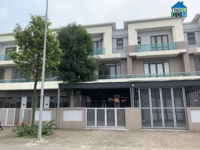 Bán GẤP căn Shophouse 120m2 đường 26m đã có sổ tại Centa VSIP Bắc Ninh giá chỉ 47tr/m2