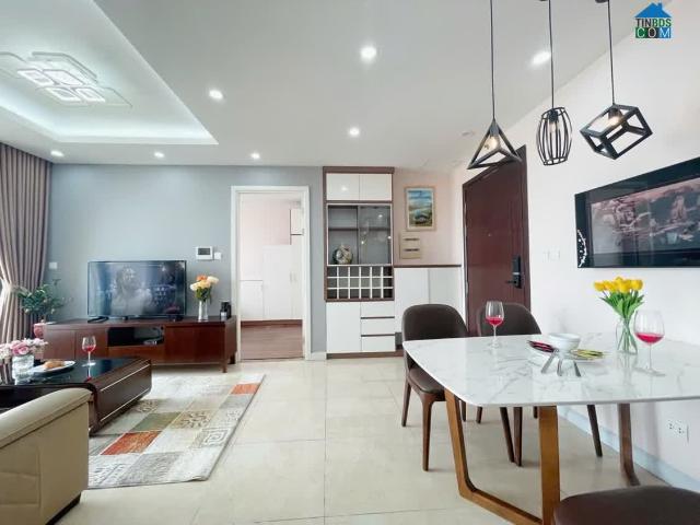 Bán gấp CH 2PN 72m2 Vinhomes D'Capitale tầng trung tòa C6, full đồ Giá 8 Tỷ TL