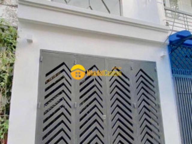 Bán gấp giảm 200 tr, chỉ còn 3 tỷ 350, nhà 45m2, 2tầng, hxh, hiệp thành quận 12